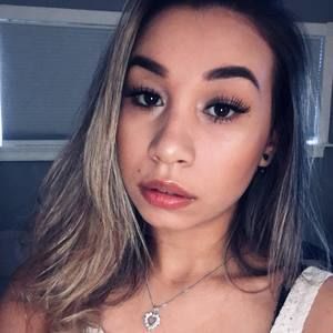 Meet your Posher, Aline